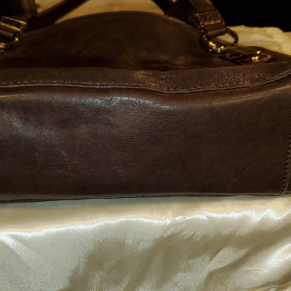 Michael kors hand bag - Picture 2 of 5